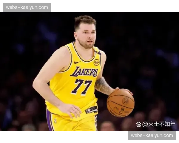 东契奇赛季第15次25+10+5 湖人双核配合渐入佳境 东契奇赛季第15次25+10+5 湖人双核配合渐入佳境